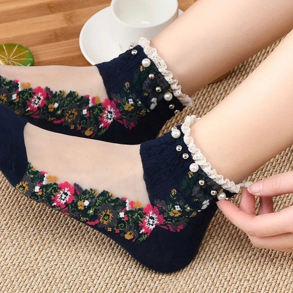 New! Embroidered Dark Florals Sheer Socks And Faux Pearls - Picture 6 of 6